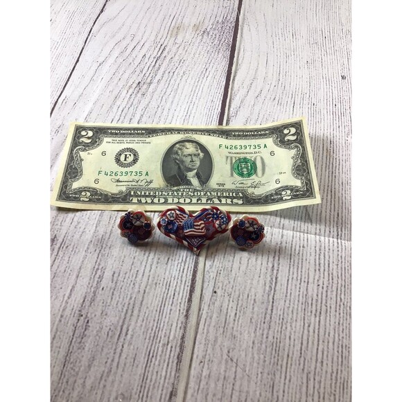 Vintage Red White Blue American Flag Pin And Ear Rings Set - Picture 6 of 6